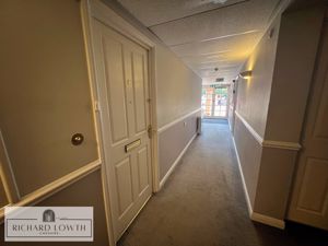 Entrance Hallway- click for photo gallery